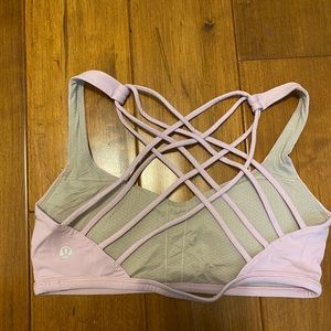 Lululemon Free to Be Wild Bra Size 6